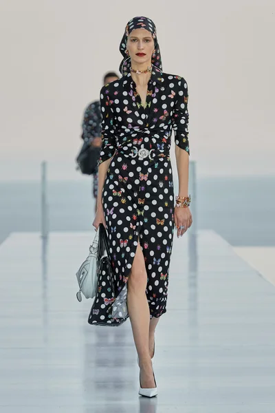 Look 26